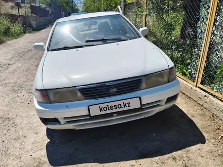 Nissan Sunny 1998 года за 350 000 тг. в Байсерке