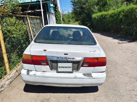 Nissan Sunny 1998 года за 350 000 тг. в Байсерке – фото 2