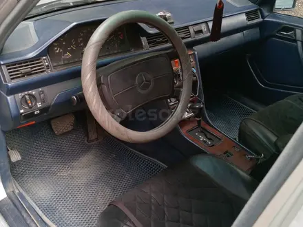 Mercedes-Benz E 230 1992 года за 1 400 000 тг. в Алматы – фото 5