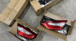 Тойота камри 70-75 оригинал задние фонари. Toyota camry 75 за 90 000 тг. в Астана – фото 3