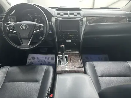 Toyota Camry 2017 года за 15 500 000 тг. в Уральск – фото 10