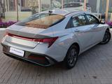 Hyundai Elantra 2023 годаfor11 590 000 тг. в Астана – фото 5