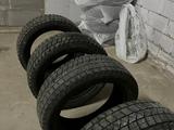 Шины 225/55 R19 всесезонные — 3 хорошие, 1 слабое за 90 000 тг. в Караганда – фото 3