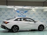 Hyundai Elantra 2024 годаfor10 000 000 тг. в Астана – фото 3