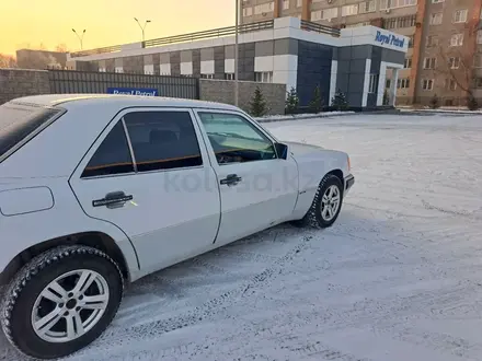 Mercedes-Benz E 230 1991 года за 2 000 000 тг. в Усть-Каменогорск – фото 3