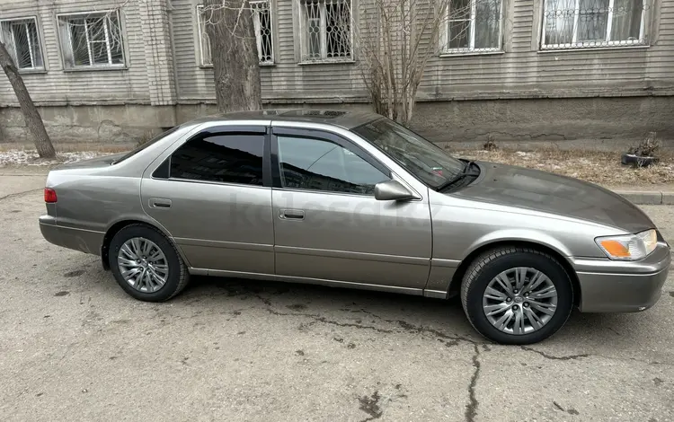 Toyota Camry 2000 года за 3 700 000 тг. в Усть-Каменогорск