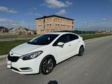 Kia Cerato 2015 года за 7 500 000 тг. в Шымкент – фото 3