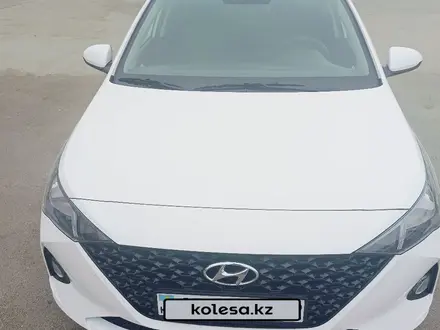 Hyundai Accent 2021 года за 8 500 000 тг. в Актау