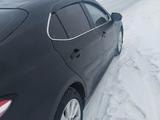 Toyota Camry 2018 годаfor10 000 000 тг. в Актобе – фото 4