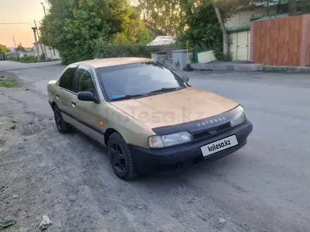 Nissan Primera 1991 года за 879 990 тг. в Караганда – фото 2