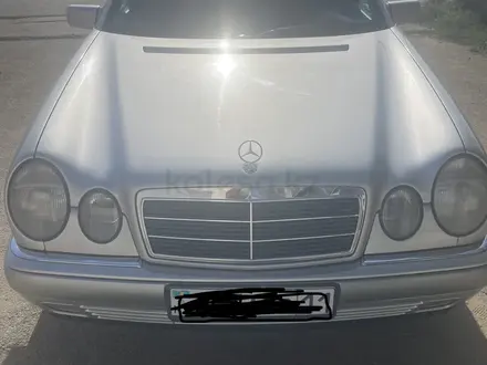Mercedes-Benz E 280 1997 годаүшін4 500 000 тг. в Кызылорда – фото 2