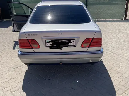Mercedes-Benz E 280 1997 года за 4 000 000 тг. в Алматы – фото 8