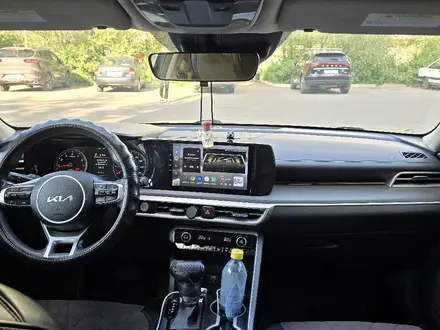 Kia K5 2022 года за 8 700 000 тг. в Астана – фото 10