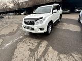 Toyota Land Cruiser Prado 2013 года за 15 950 000 тг. в Алматы