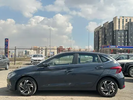 Hyundai i20 2023 года за 6 190 000 тг. в Астана – фото 4