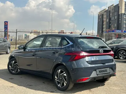 Hyundai i20 2023 года за 6 190 000 тг. в Астана – фото 5