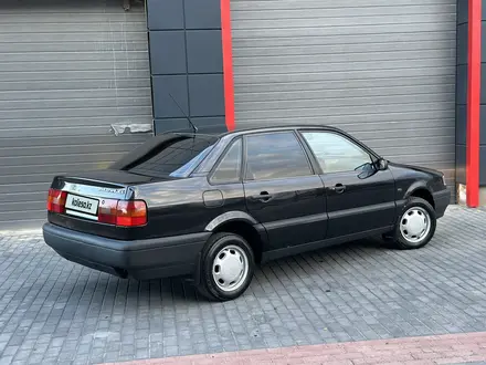 Volkswagen Passat 1994 года за 2 100 000 тг. в Караганда – фото 28