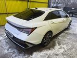 Hyundai Elantra 2024 года за 7 900 000 тг. в Алматы – фото 3