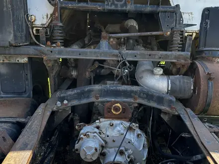 Двигатель ЯМЗ 238 вместе с коробкой 8 ступкой в Алматы