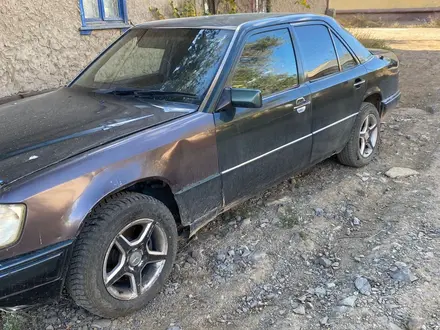 Mercedes-Benz E 320 1993 года за 1 100 000 тг. в Жезказган – фото 2