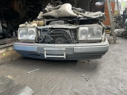 Фары на Mercedes Benz 124 за 100 000 тг. в Алматы