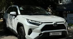 Toyota RAV4 2024 годаfor18 900 000 тг. в Алматы – фото 4