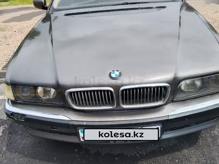 BMW 730 1995 года за 1 600 000 тг. в Астана