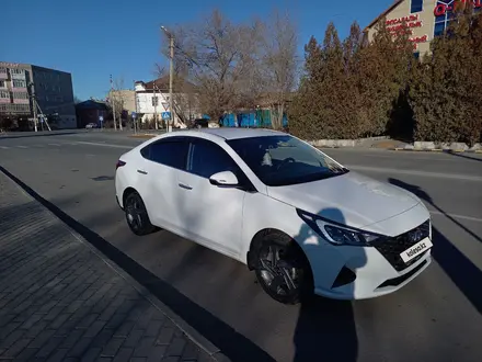 Hyundai Accent 2021 года за 9 700 000 тг. в Кызылорда – фото 3
