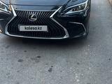 Lexus ES 250 2019 годаүшін18 900 000 тг. в Шымкент