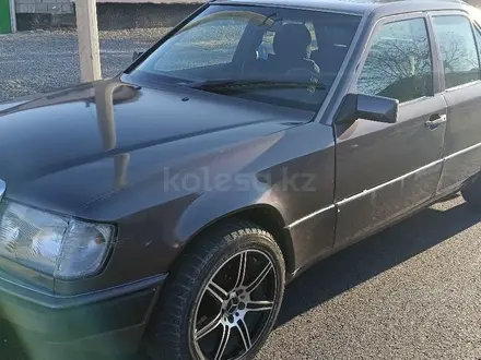 Mercedes-Benz E 260 1993 года за 1 800 000 тг. в Туркестан