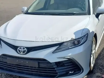 Toyota Camry 2022 года за 13 100 000 тг. в Астана – фото 5