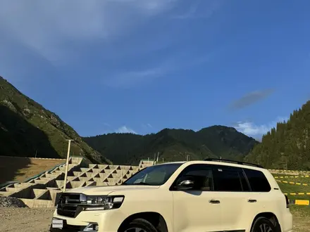 Toyota Land Cruiser 2019 года за 37 500 000 тг. в Алматы – фото 3