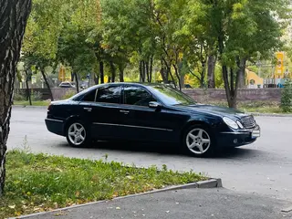Mercedes-Benz E 320
