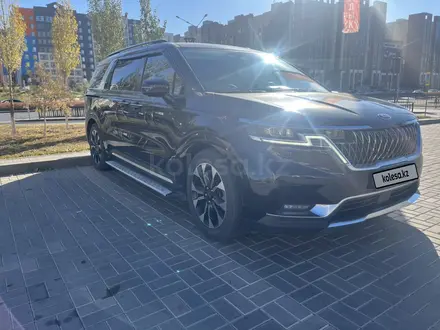 Kia Carnival 2020 года за 18 000 000 тг. в Астана