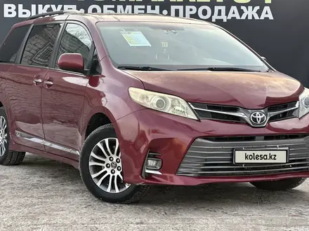 Toyota Sienna 2018 года за 15 300 000 тг. в Актобе – фото 5