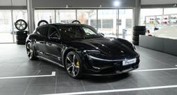 Porsche Taycan Turbo S Cross Turismo 2023 года за 75 480 000 тг. в Алматы