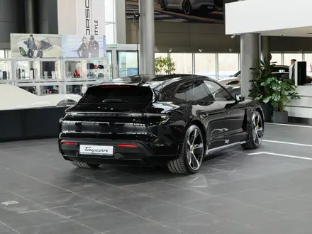 Porsche Taycan Turbo S Cross Turismo 2023 года за 75 480 000 тг. в Алматы – фото 3