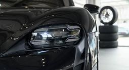 Porsche Taycan Turbo S Cross Turismo 2023 года за 75 480 000 тг. в Алматы – фото 5