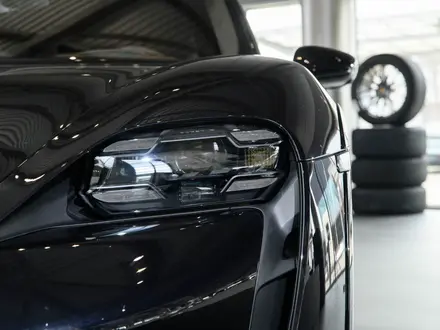 Porsche Taycan Turbo S Cross Turismo 2023 года за 75 480 000 тг. в Алматы – фото 5