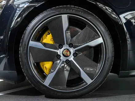 Porsche Taycan Turbo S Cross Turismo 2023 года за 75 480 000 тг. в Алматы – фото 7