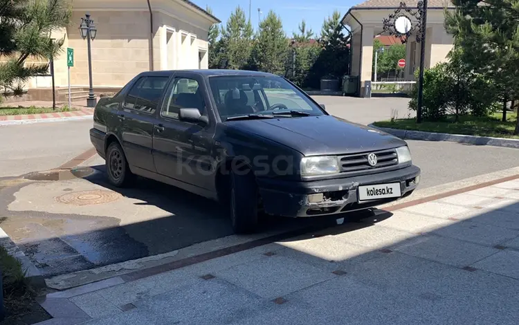 Volkswagen Vento 1993 года за 1 200 000 тг. в Астана