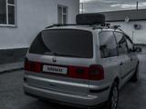 Volkswagen Sharan 2000 года за 2 000 000 тг. в Кызылорда – фото 2