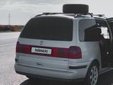 Volkswagen Sharan 2000 года за 2 000 000 тг. в Кызылорда – фото 3