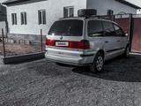Volkswagen Sharan 2000 года за 2 000 000 тг. в Кызылорда – фото 4