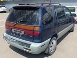 Mitsubishi Chariot 1997 годаfor950 000 тг. в Астана – фото 2