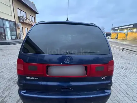 Volkswagen Sharan 2001 года за 3 500 000 тг. в Уральск – фото 5