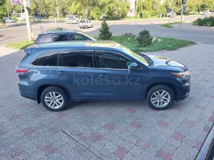 Toyota Highlander 2015 года за 15 333 333 тг. в Усть-Каменогорск – фото 2