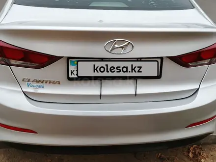 Hyundai Elantra 2017 года за 6 500 000 тг. в Актобе – фото 7