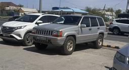 Jeep Grand Cherokee 1994 года за 3 800 000 тг. в Атырау – фото 5