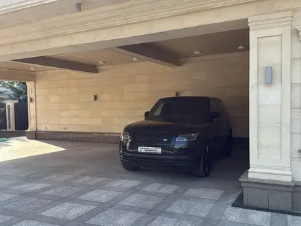 Land Rover Range Rover 2019 года за 45 000 000 тг. в Алматы – фото 6